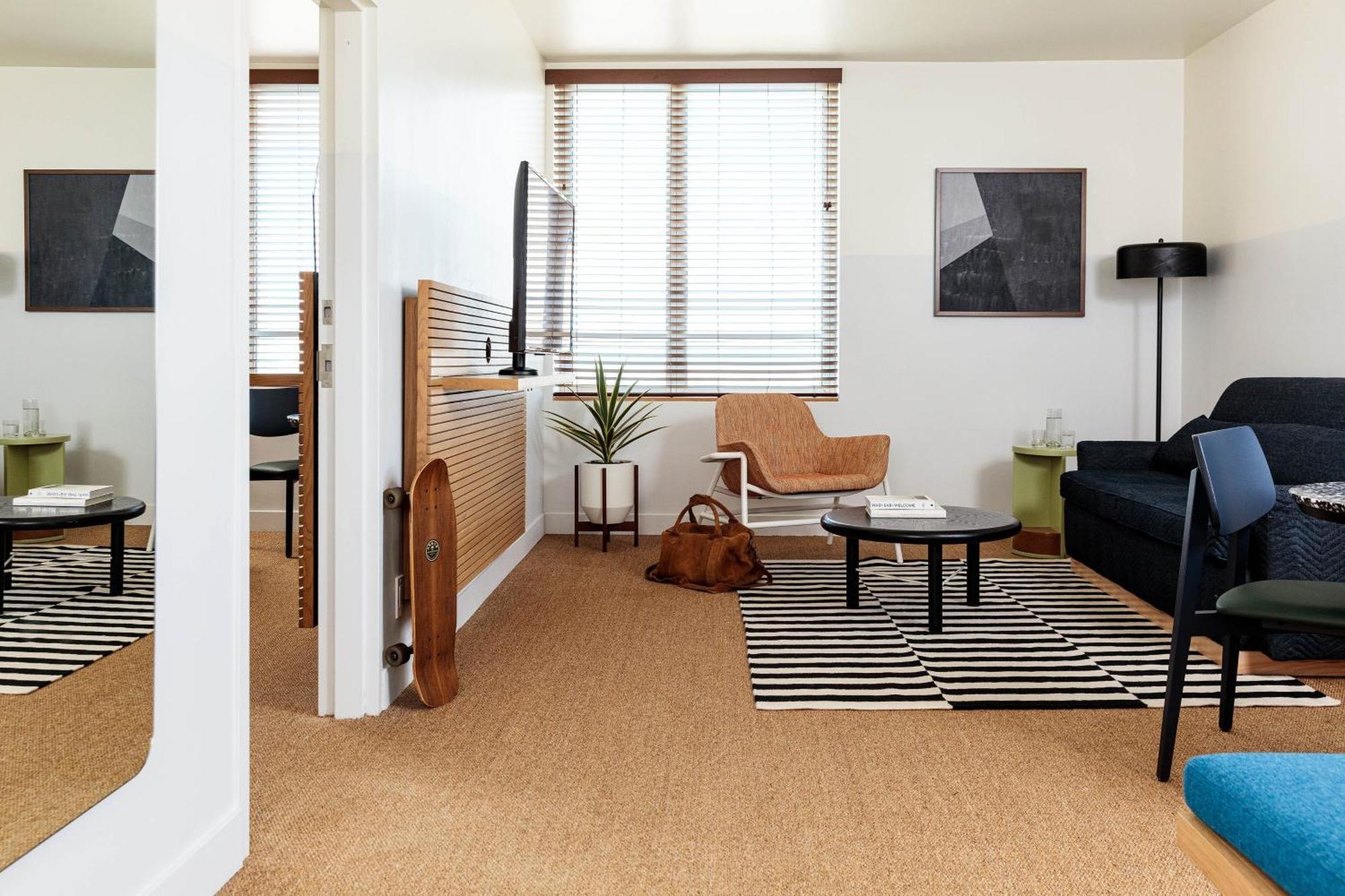 Hotel June West La, A Member Of Design Hotels Лос-Анджелес Екстер'єр фото