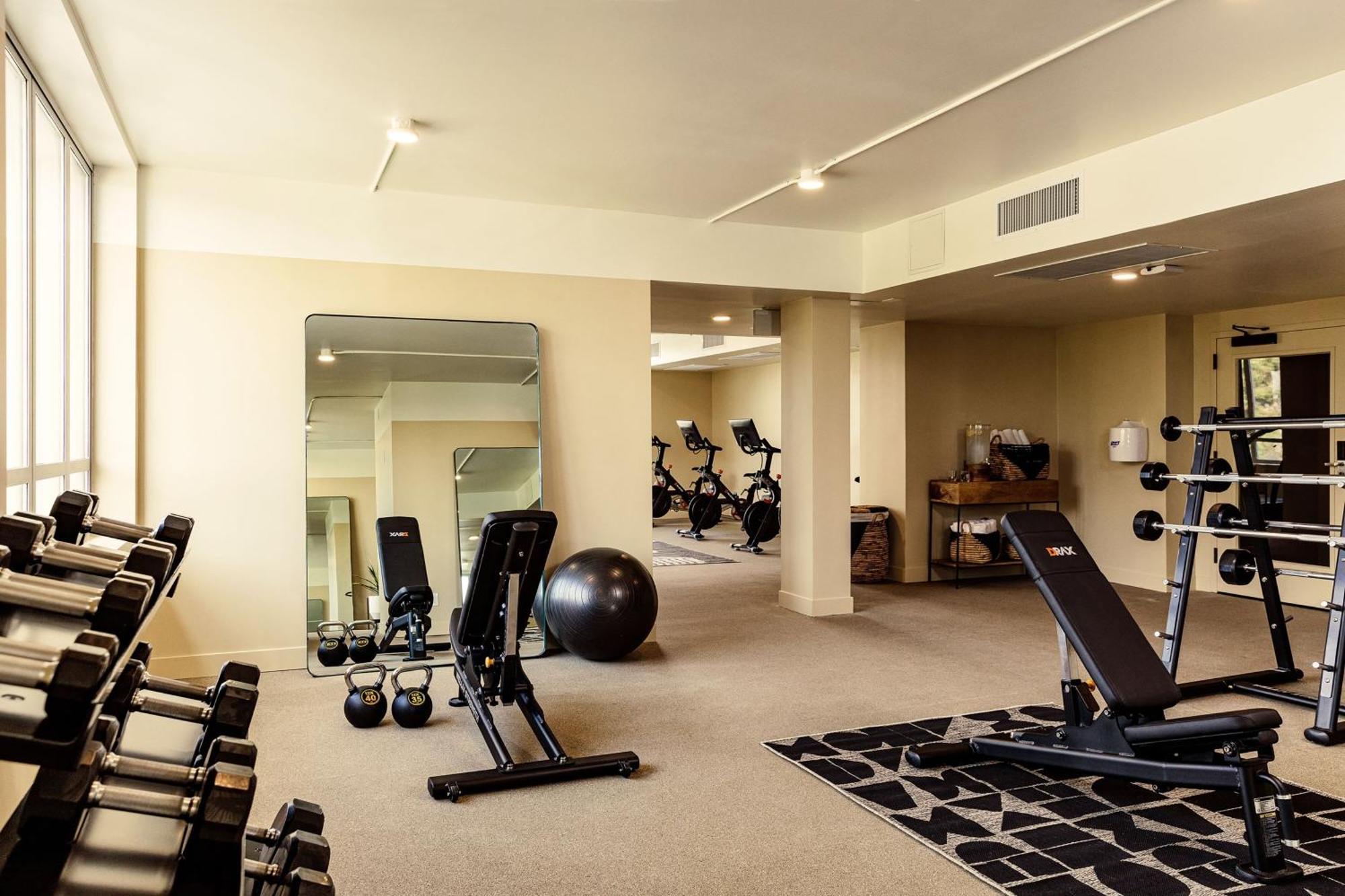 Hotel June West La, A Member Of Design Hotels Лос-Анджелес Екстер'єр фото